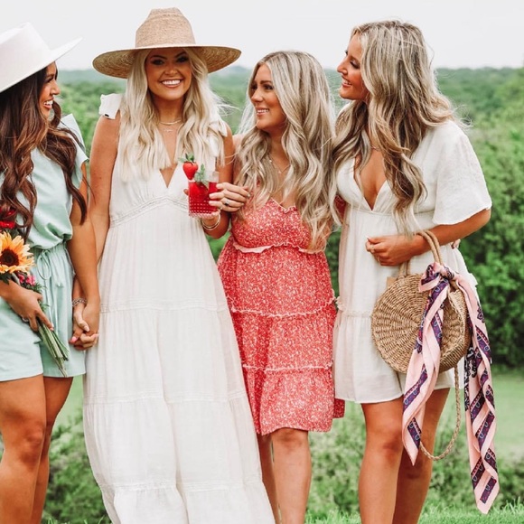 Jess Crum x Hazel & Olive Red Ditsy Floral Tiered Sleeveless Mini Dress New - Picture 2 of 8